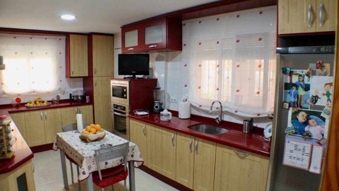 Venta - Chalet - La Nucía - La Nucia Centro