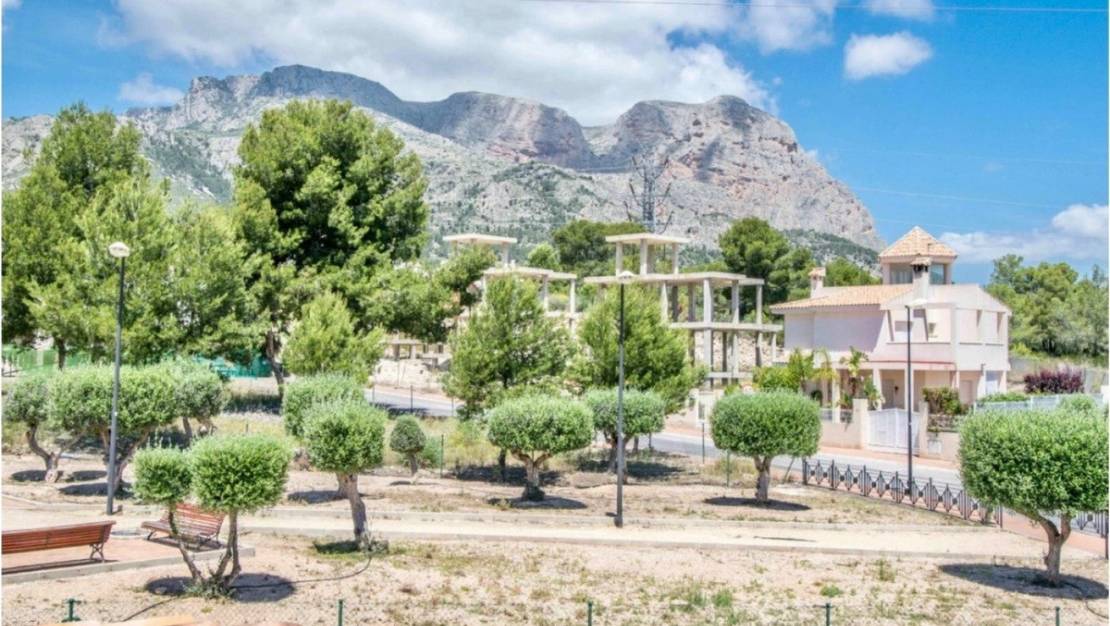 Venta - Chalet - La Nucía - La Nucia Centro