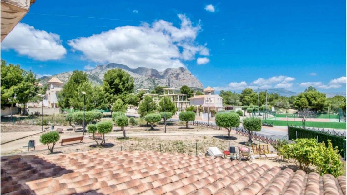 Venta - Chalet - La Nucía - La Nucia Centro