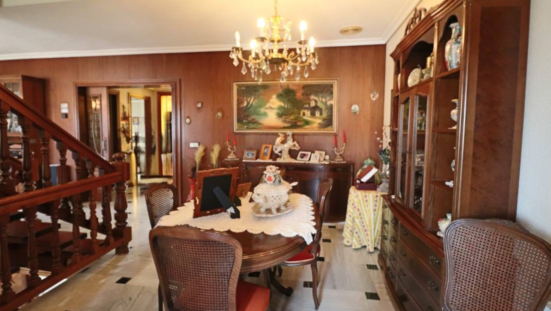 Venta - Chalet - La Nucía - La Nucia Centro