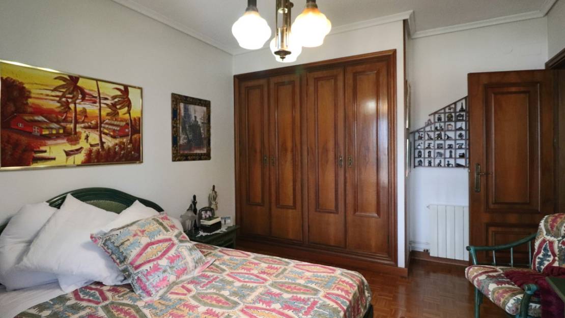 Venta - Chalet - La Nucía - La Nucia Centro