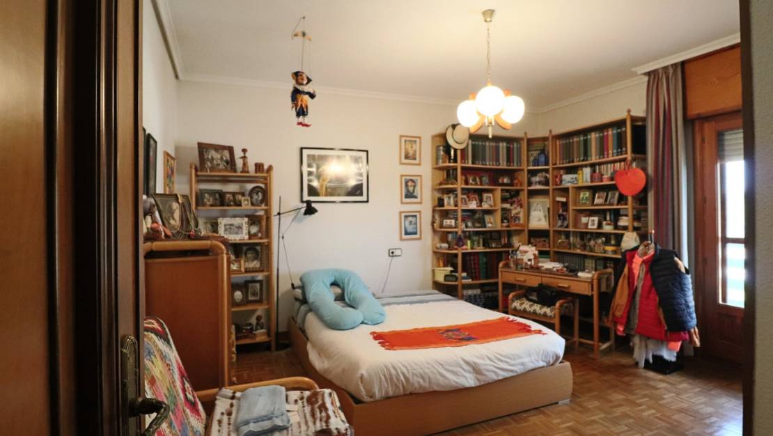 Venta - Chalet - La Nucía - La Nucia Centro