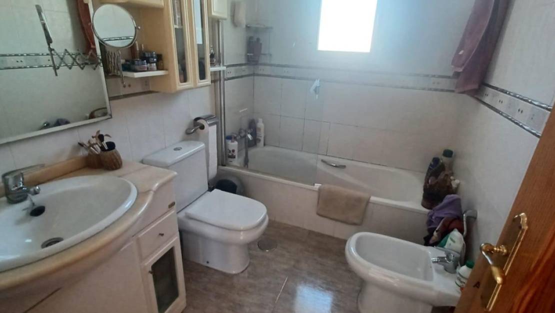 Venta - Chalet - La Nucía - La Nucia Centro