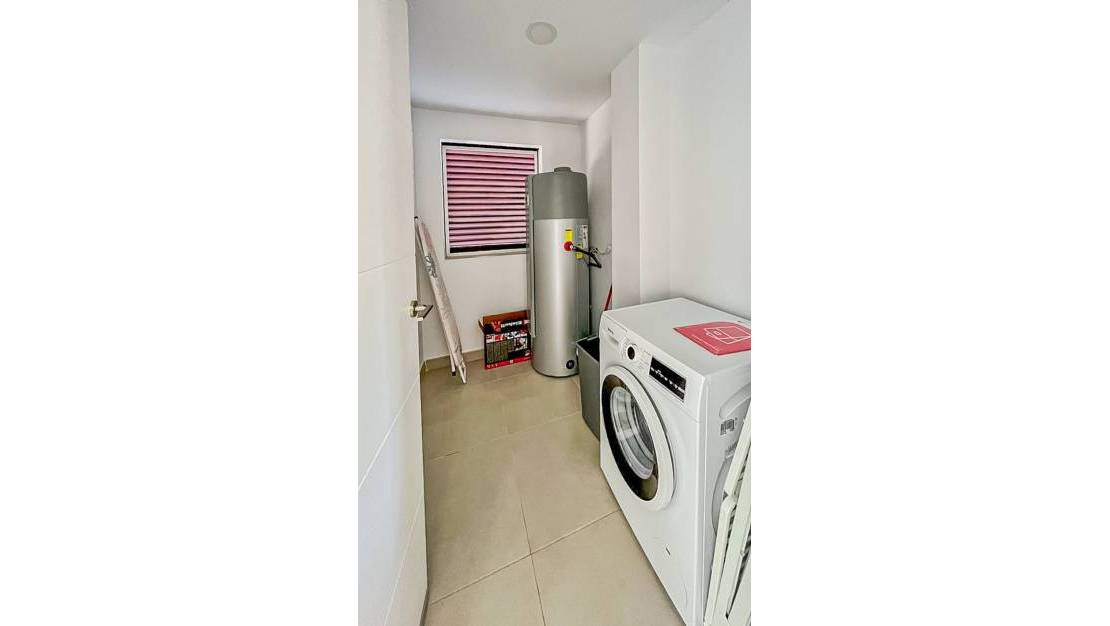 Venta - Chalet - La Nucía - La Nucia Centro