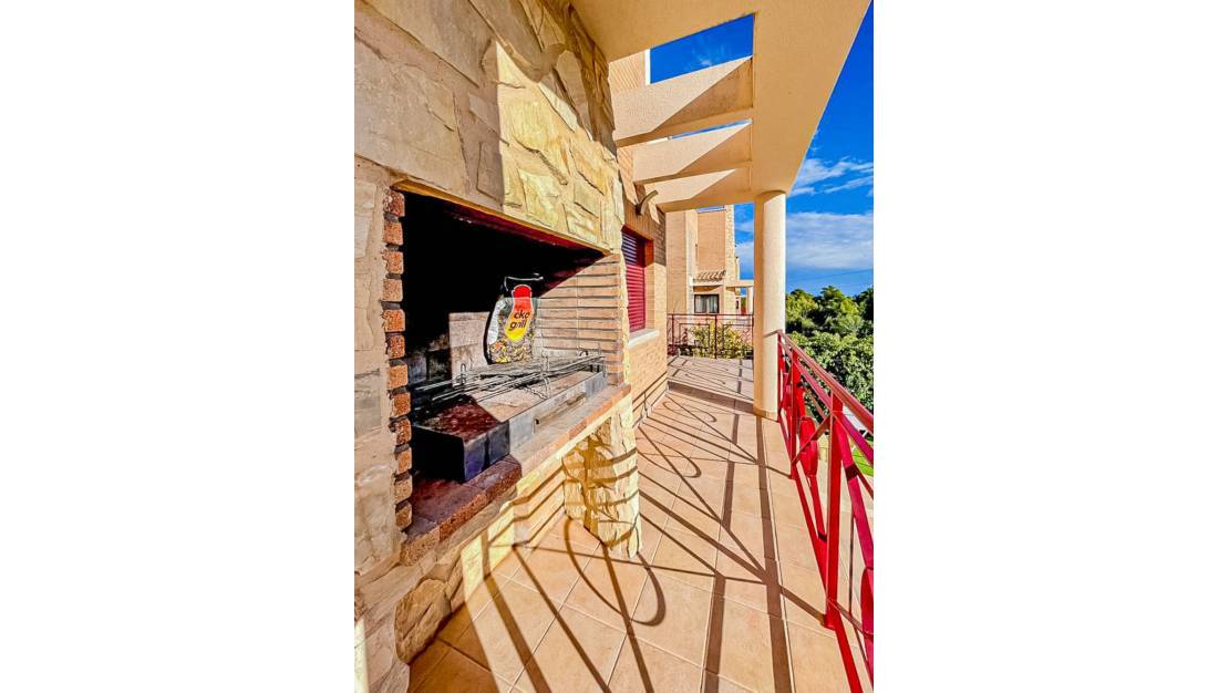 Venta - Chalet - La Nucía - La Nucia Centro