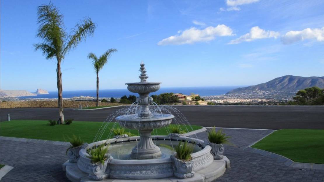 Venta - Chalet - La Nucía - La Nucia Centro