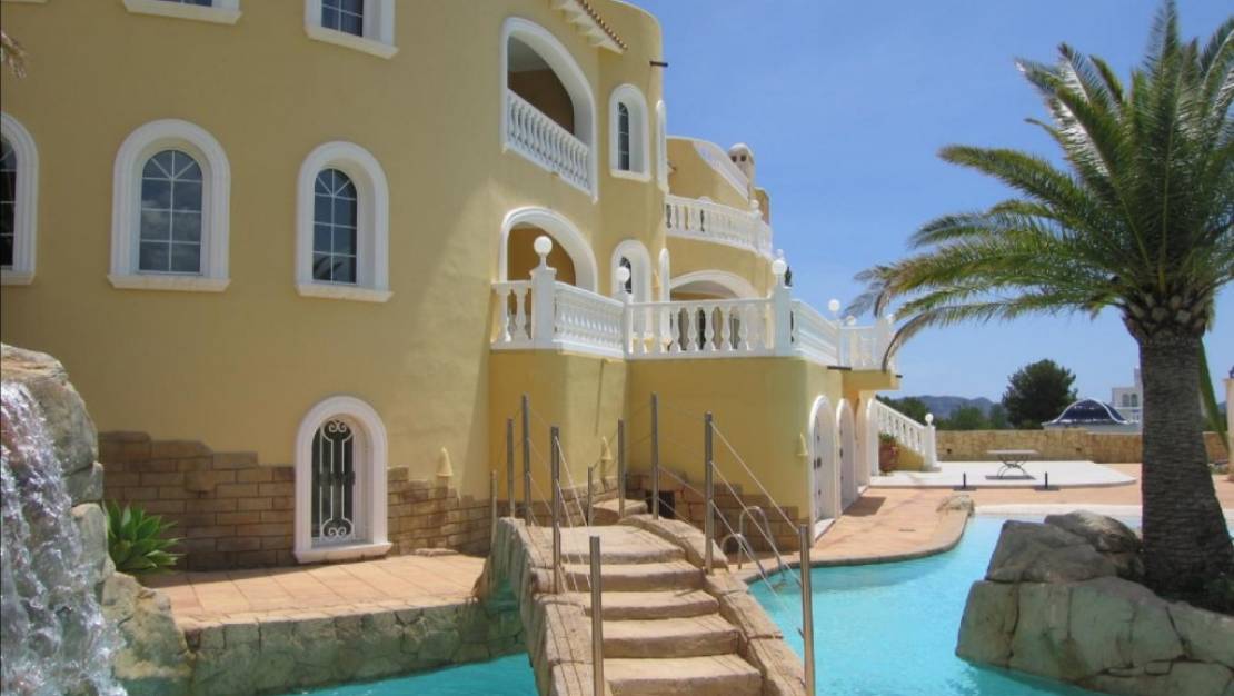 Venta - Chalet - La Nucía - La Nucia Centro