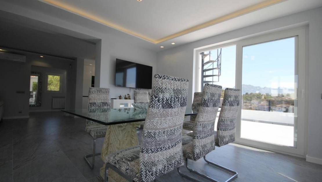 Venta - Chalet - La Nucía - La Nucia Centro