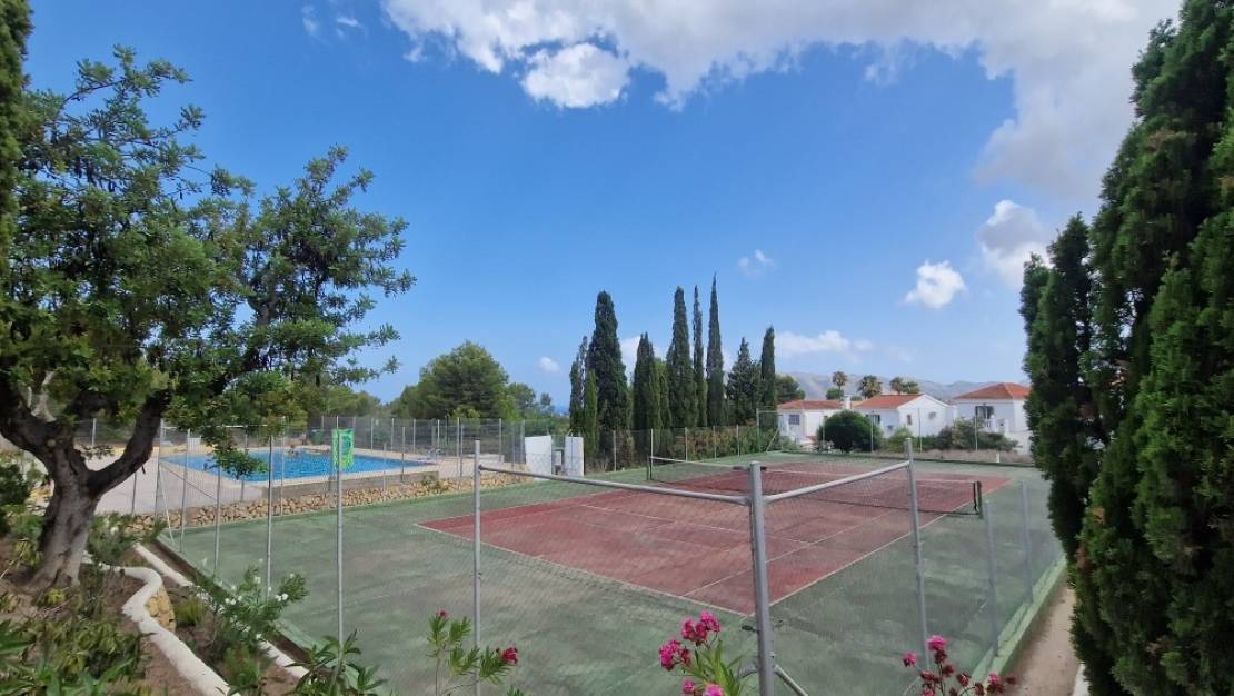 Venta - Chalet - La Nucía - La Nucia Centro
