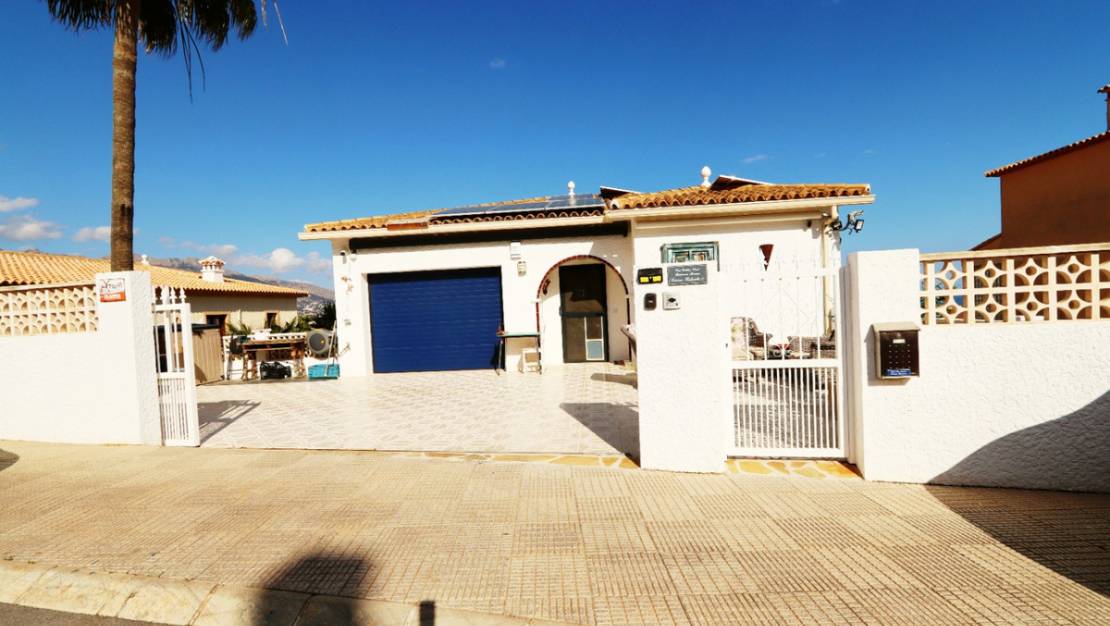 Venta - Chalet - La Nucía - La Nucia Centro