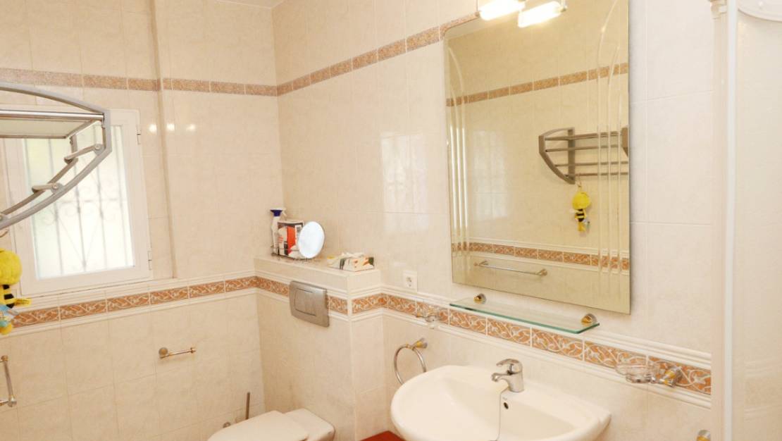 Venta - Chalet - La Nucía - La Nucia Centro