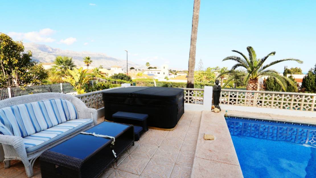 Venta - Chalet - La Nucía - La Nucia Centro