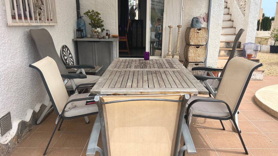 Venta - Chalet - La Nucía - La Nucia Centro