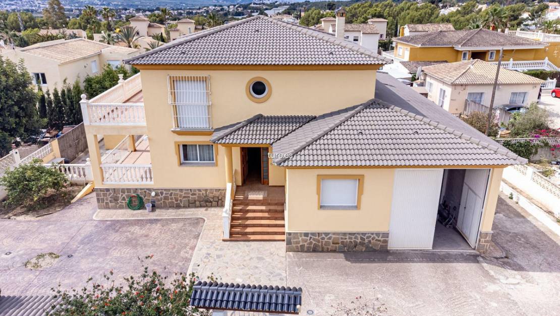 Venta - Chalet - La Nucía - La Nucia Centro