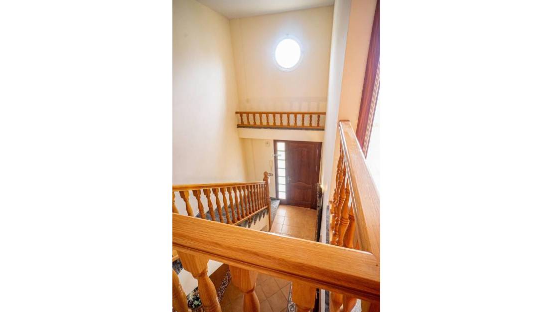 Venta - Chalet - La Nucía - La Nucia Centro