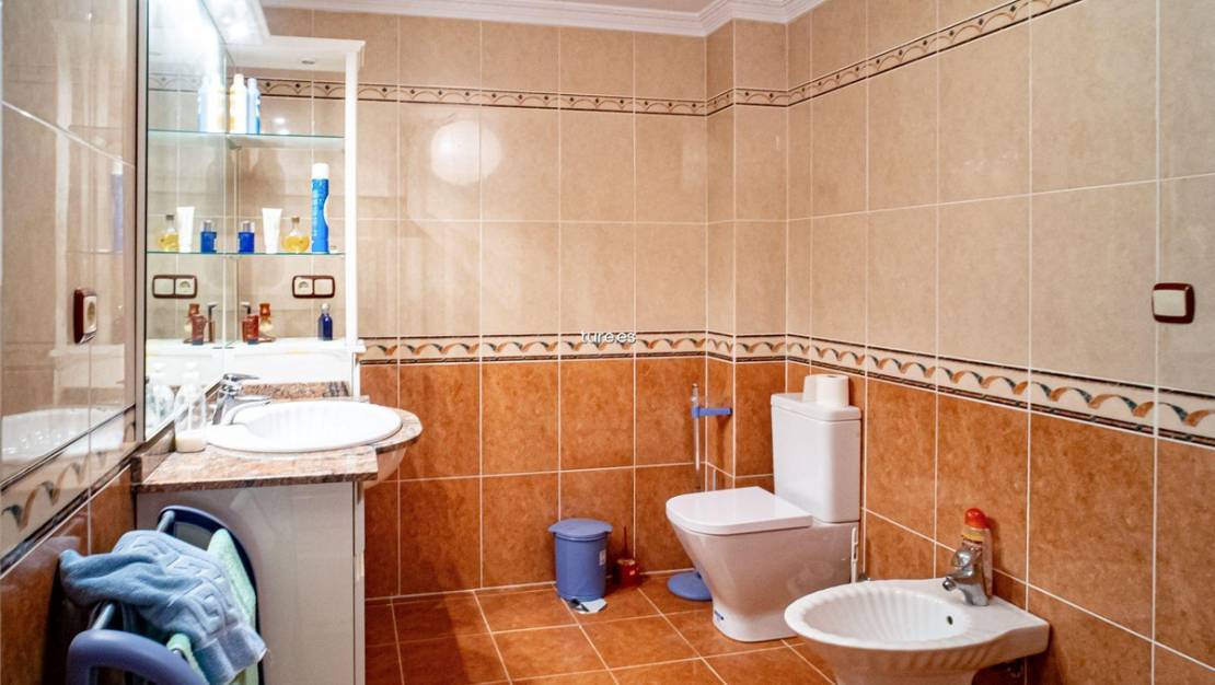 Venta - Chalet - La Nucía - La Nucia Centro