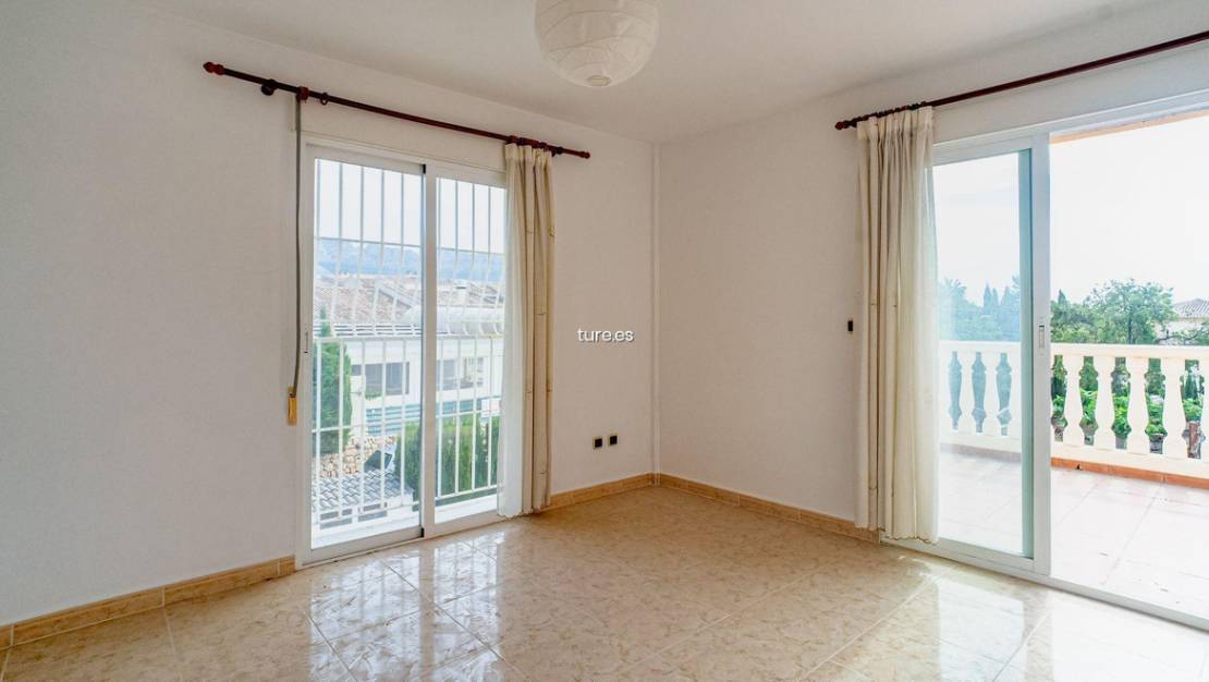 Venta - Chalet - La Nucía - La Nucia Centro