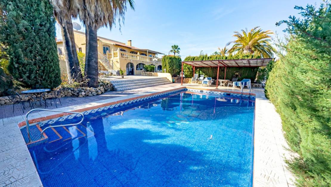 Venta - Chalet - La Nucía - La Nucia Centro