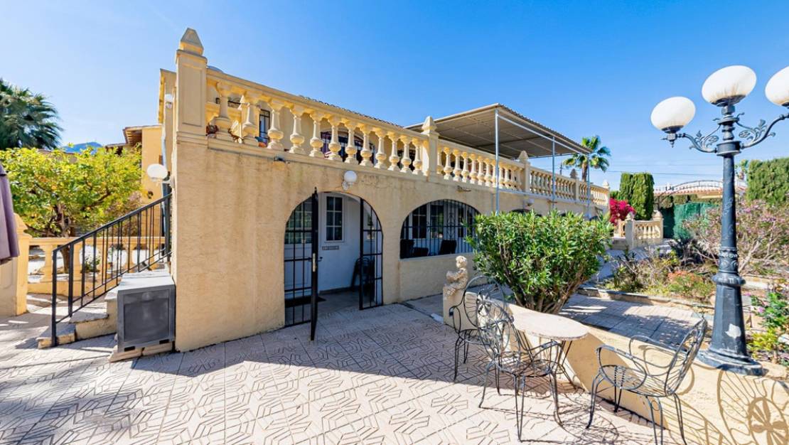 Venta - Chalet - La Nucía - La Nucia Centro