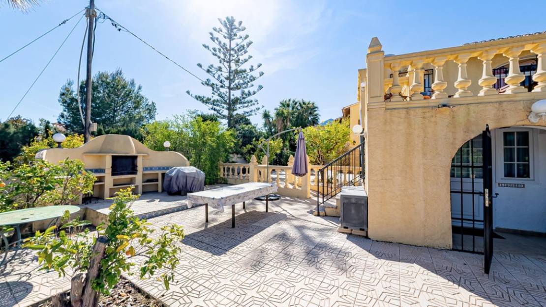 Venta - Chalet - La Nucía - La Nucia Centro