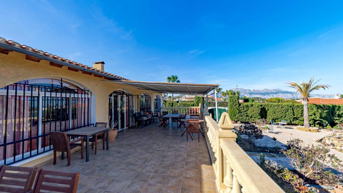 Venta - Chalet - La Nucía - La Nucia Centro