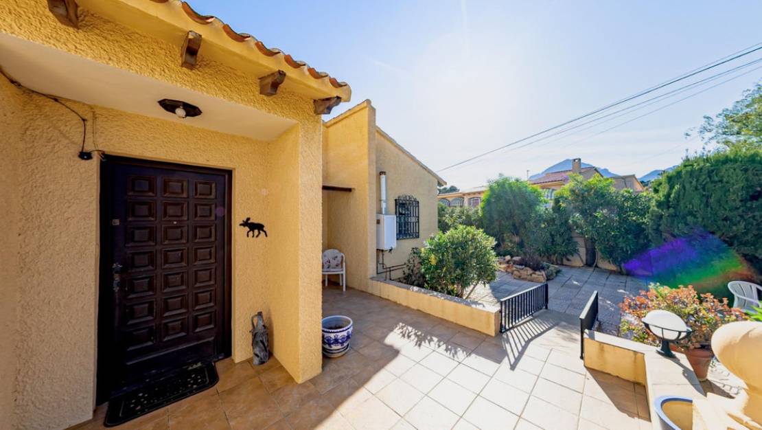 Venta - Chalet - La Nucía - La Nucia Centro