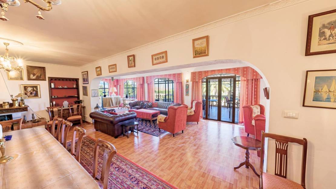 Venta - Chalet - La Nucía - La Nucia Centro