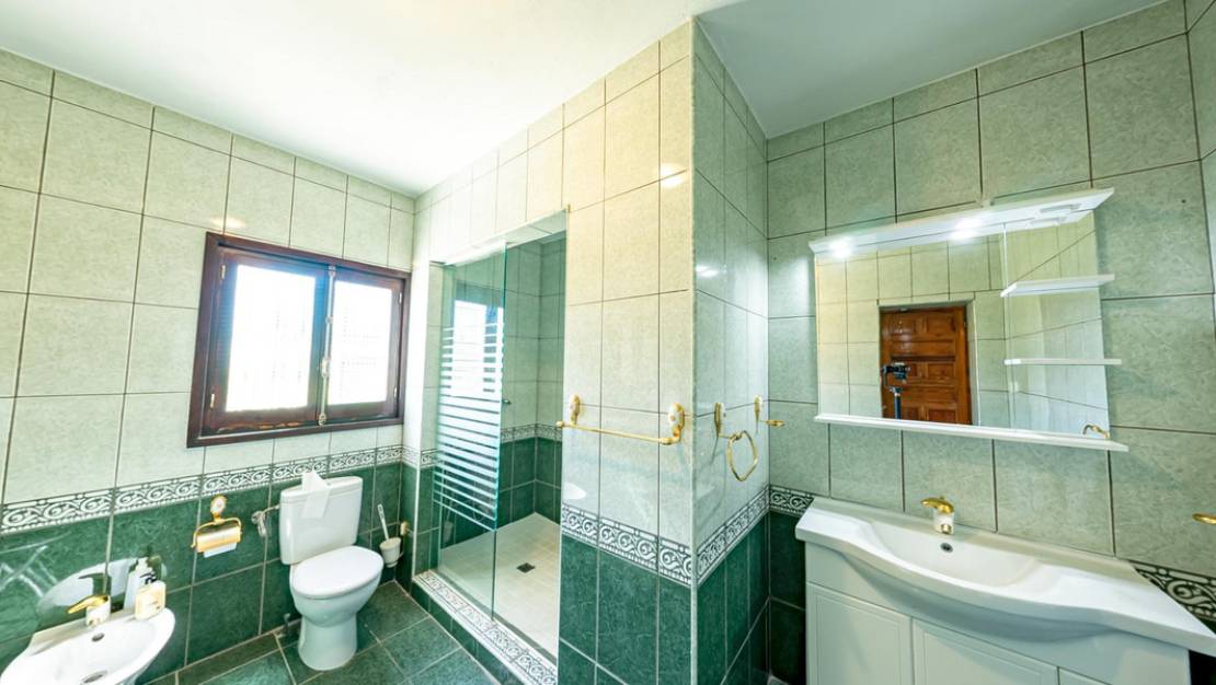 Venta - Chalet - La Nucía - La Nucia Centro