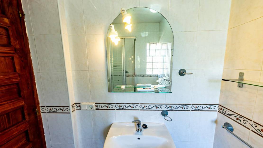 Venta - Chalet - La Nucía - La Nucia Centro