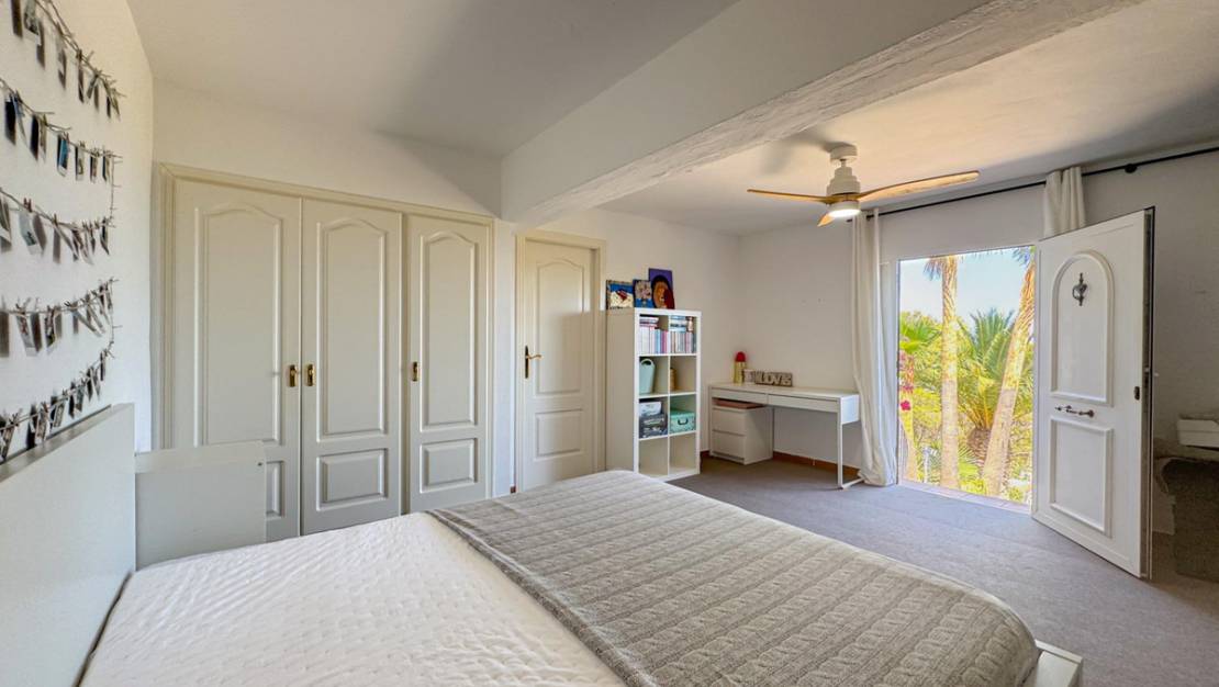 Venta - Chalet - La Nucía - La Nucia Centro