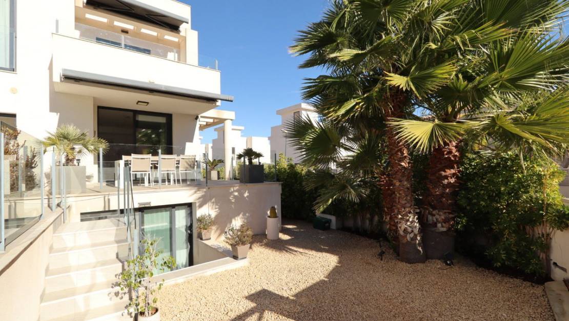 Venta - Chalet - La Nucía - La Nucia Centro