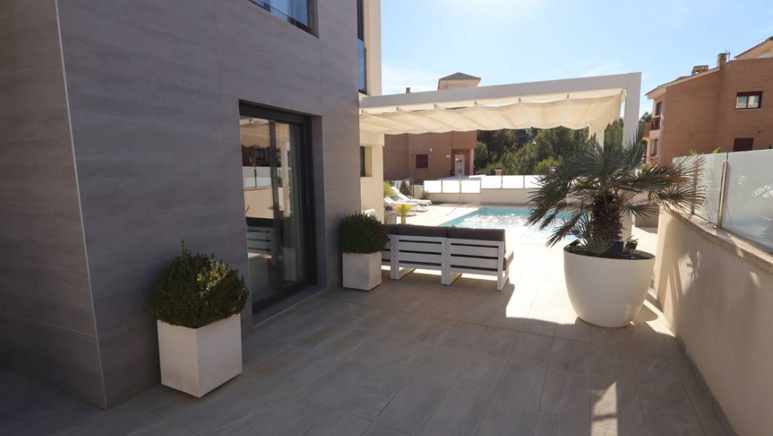 Venta - Chalet - La Nucía - La Nucia Centro