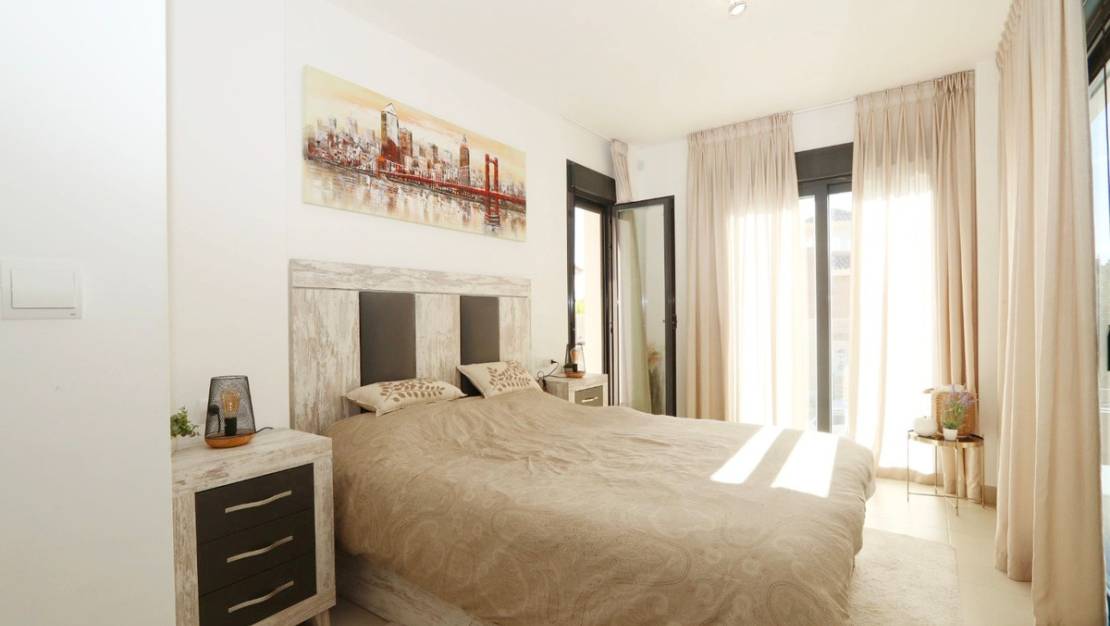 Venta - Chalet - La Nucía - La Nucia Centro