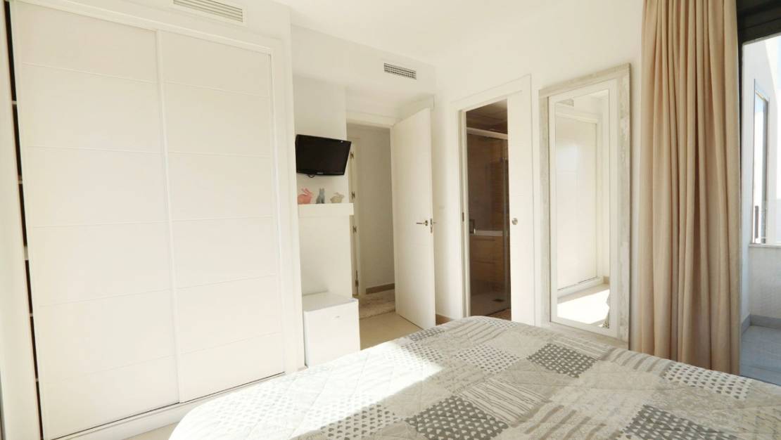 Venta - Chalet - La Nucía - La Nucia Centro