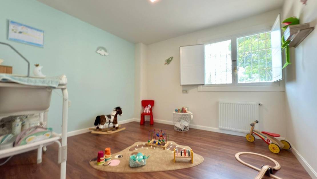 Venta - Chalet - La Nucía - La Nucia Centro