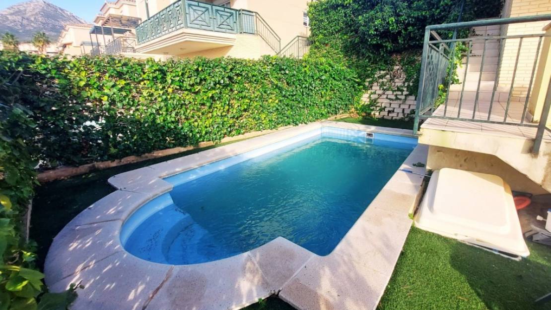 Venta - Chalet - La Nucía - La Nucia Centro