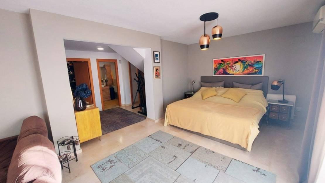 Venta - Chalet - La Nucía - La Nucia Centro