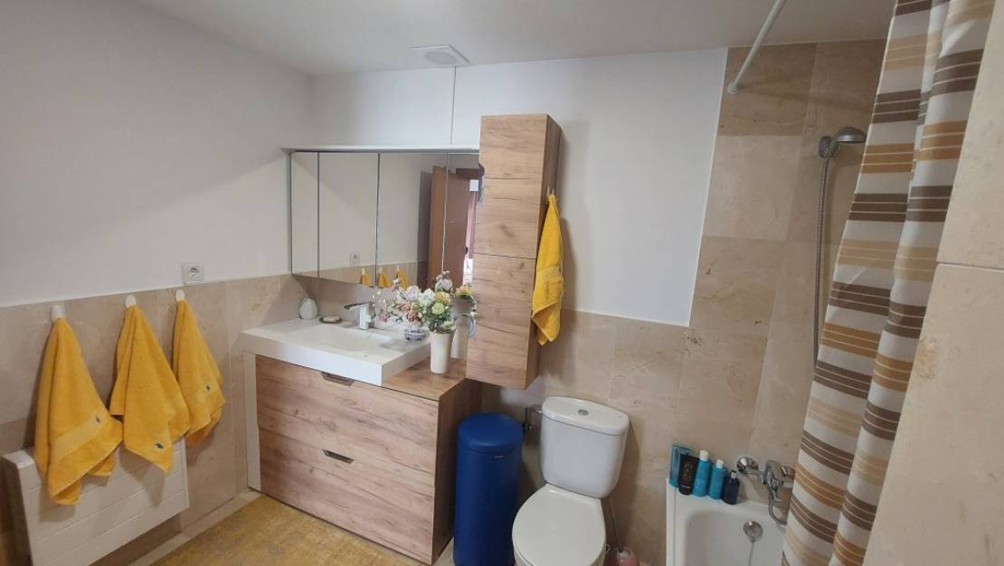 Venta - Chalet - La Nucía - La Nucia Centro