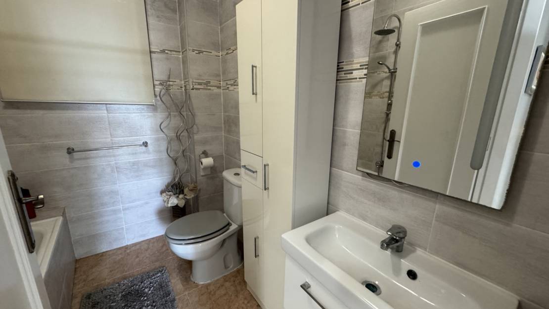 Venta - Chalet - La Zenia