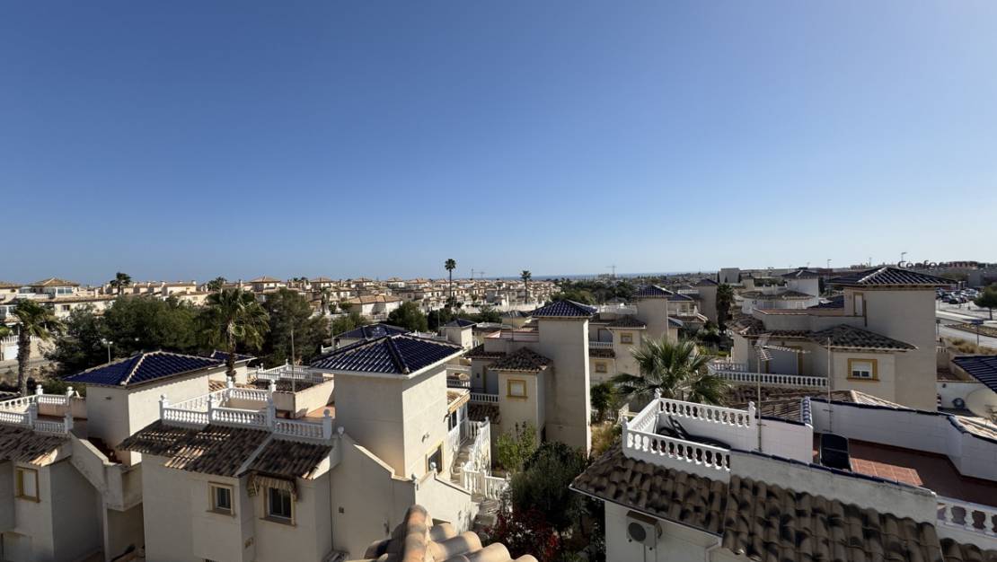 Venta - Chalet - La Zenia