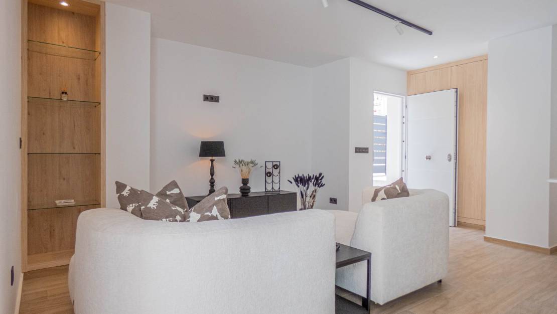 Venta - Chalet - La Zenia