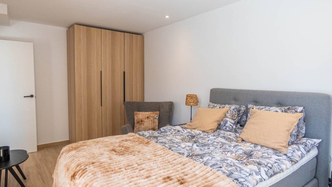 Venta - Chalet - La Zenia