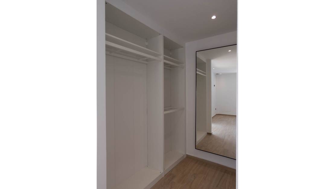 Venta - Chalet - La Zenia
