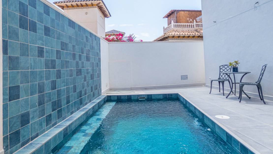 Venta - Chalet - La Zenia
