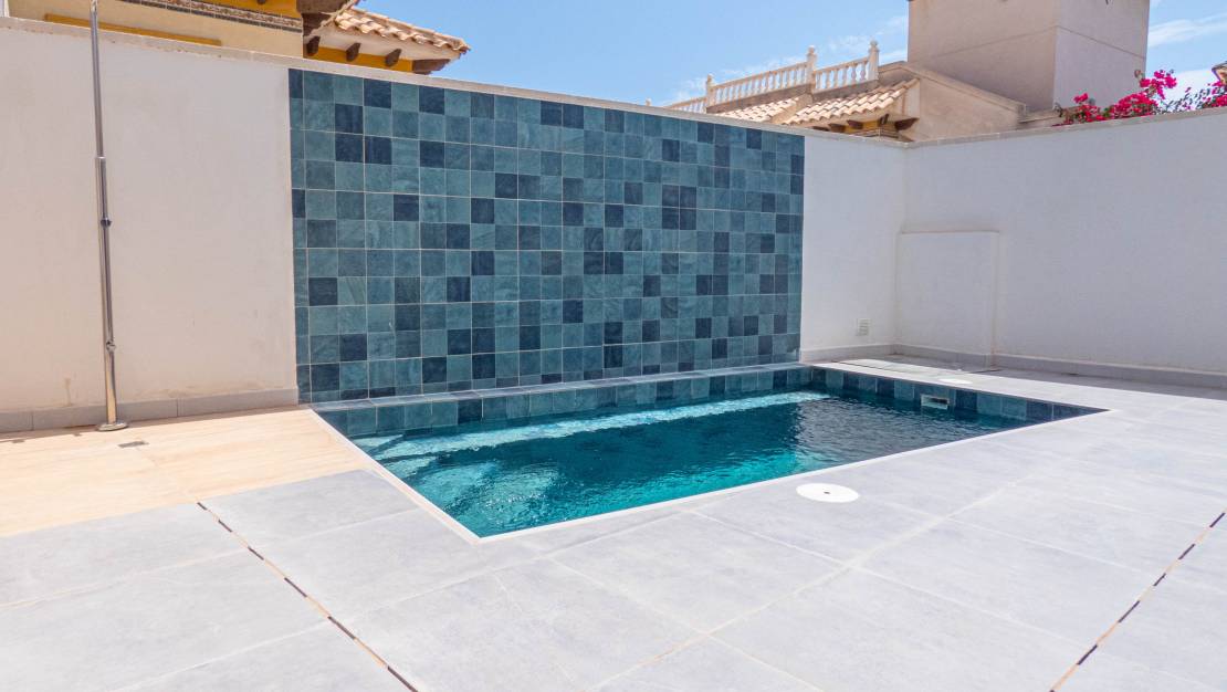 Venta - Chalet - La Zenia