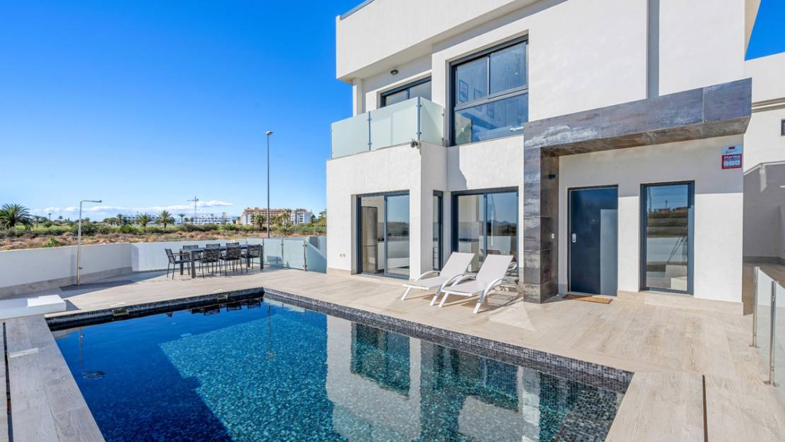 Venta - Chalet - Los Alcázares - Los Alcazares Centro