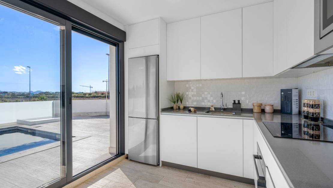 Venta - Chalet - Los Alcázares - Los Alcazares Centro