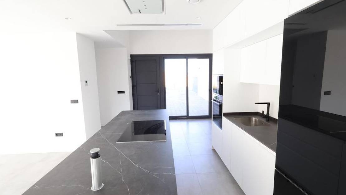 Venta - Chalet - Los Alcázares - Los Alcazares Centro