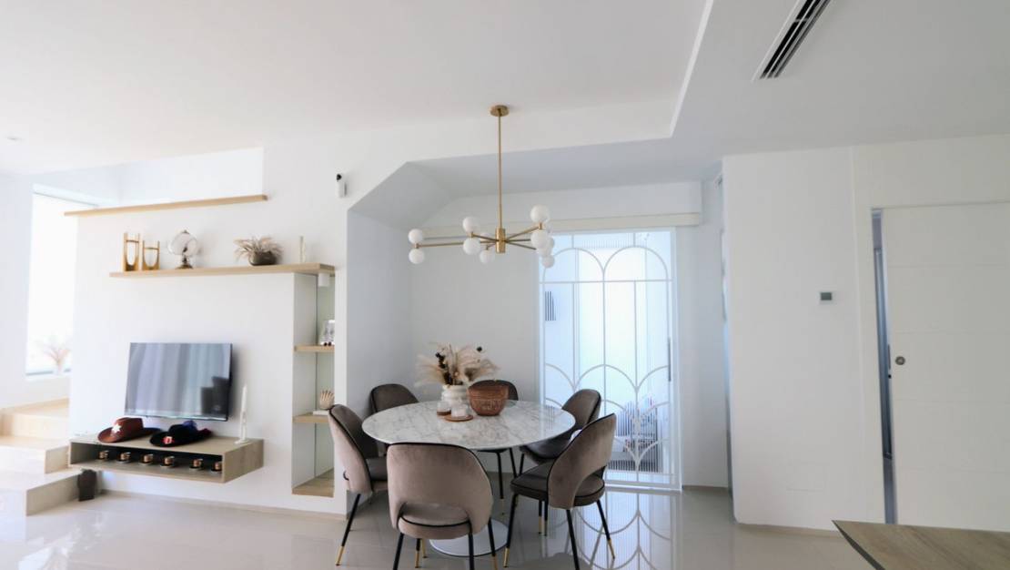 Venta - Chalet - Los Alcázares - Los Alcazares Centro