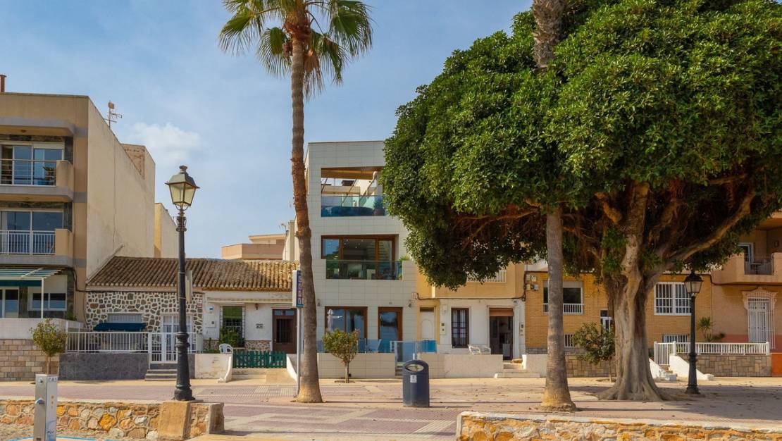 Venta - Chalet - Los Alcázares - Los Alcazares Centro